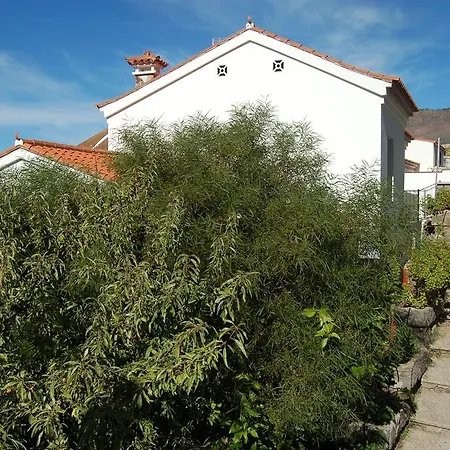 El Almendro *
